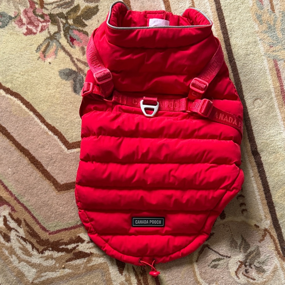 Canada Pooch Red Puffer Dog Coat with harness size 18